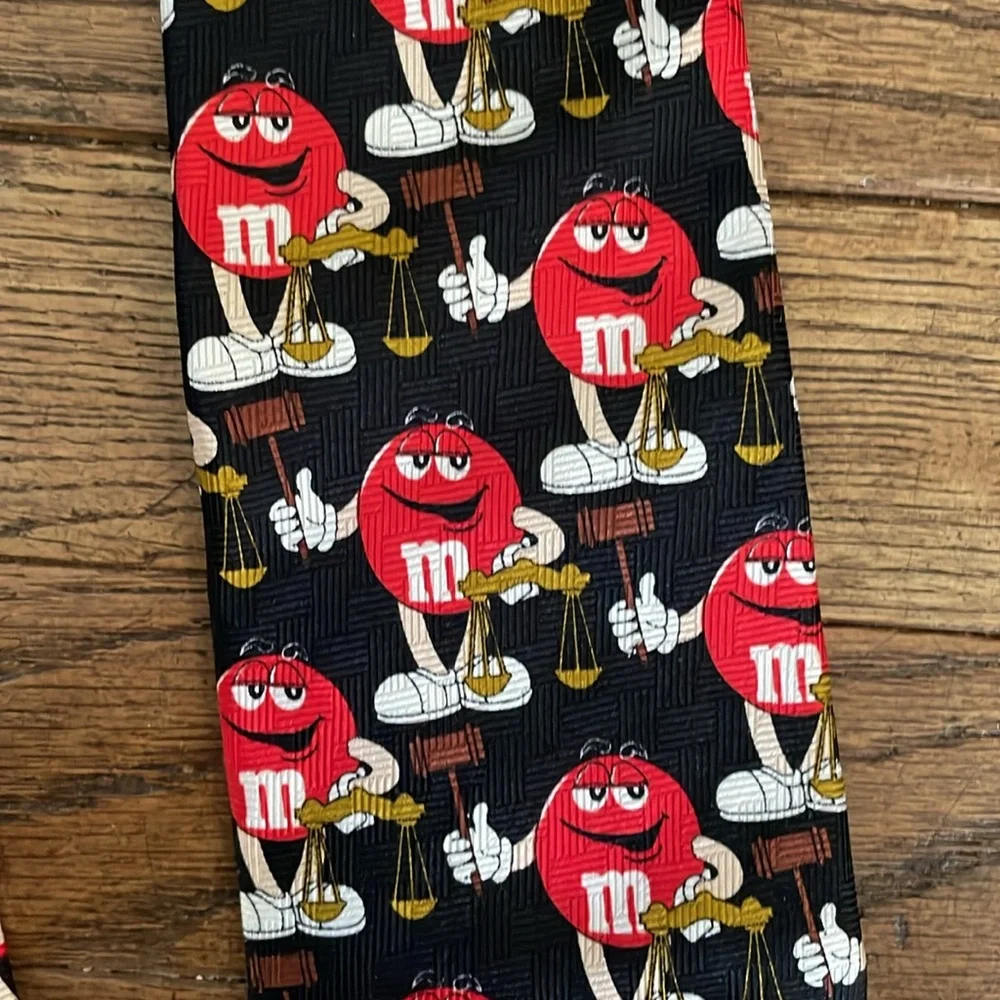 M&M lawyer tie